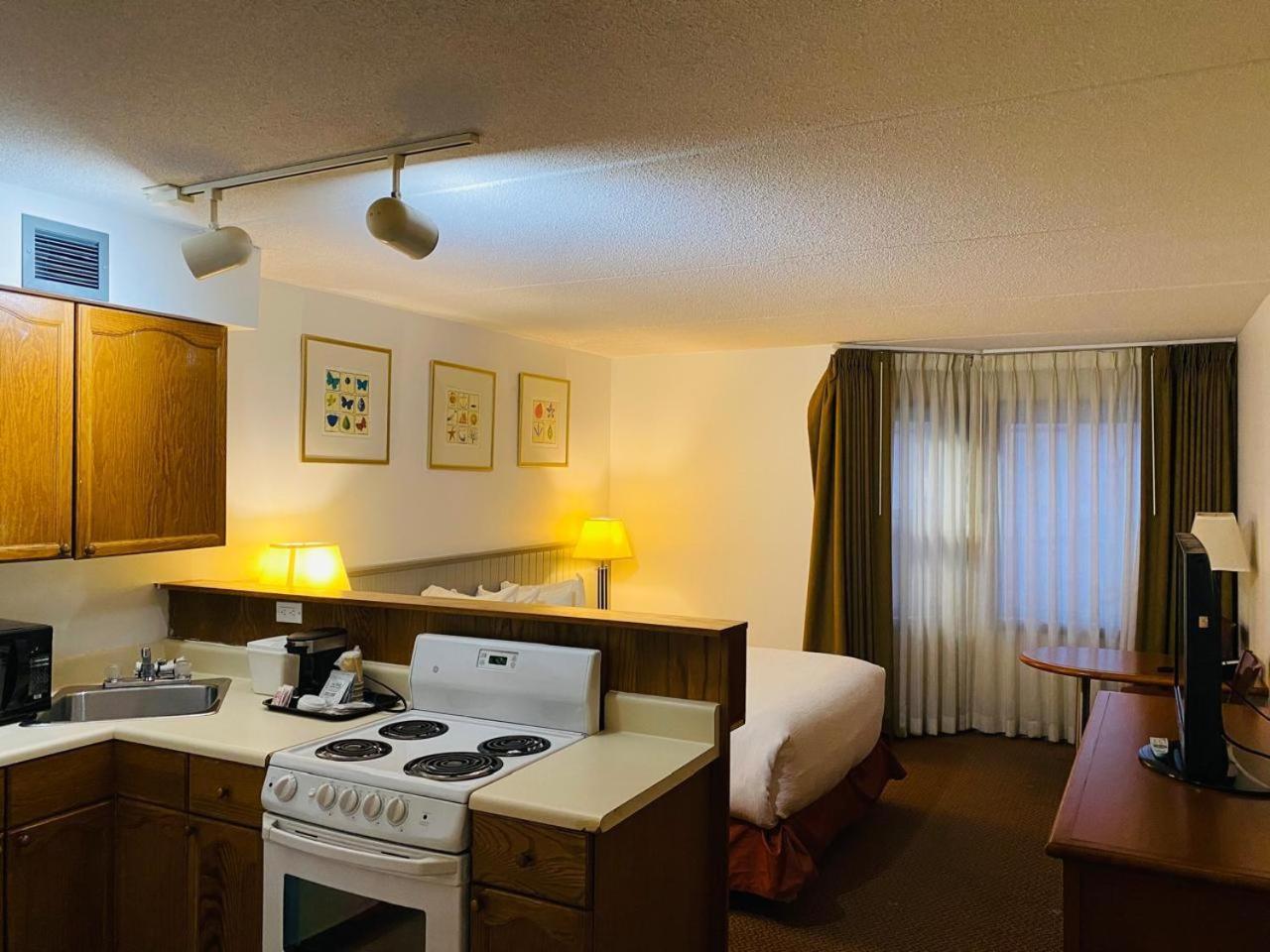 Charlottetown Inn & Conference Centre Екстер'єр фото