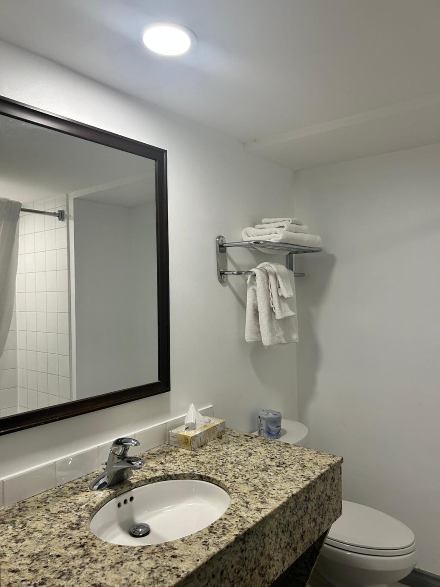 Charlottetown Inn & Conference Centre Екстер'єр фото